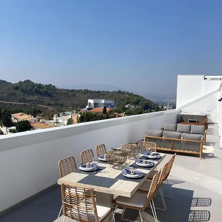 Luxury Penthouse Gerardo - The View Апартаменты Фуэнхирола